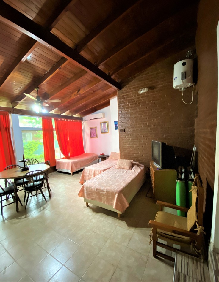 VENDE COMPLEJO DE CABAÑAS EN PASO DE LA PATRIA UBICADO EN UNA ZONA RESIDENCIAL