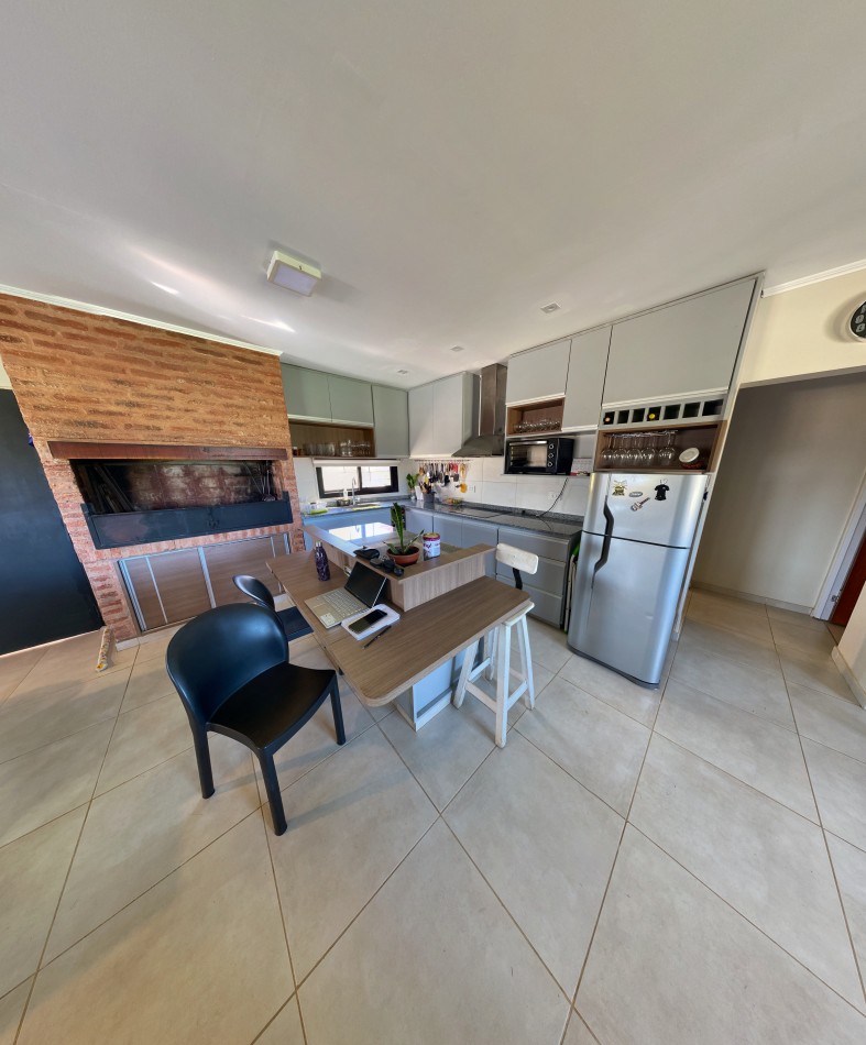 VENDE CASA QUINTA EN BARRIO LOS AROMOS 2, PUERTO TIROL