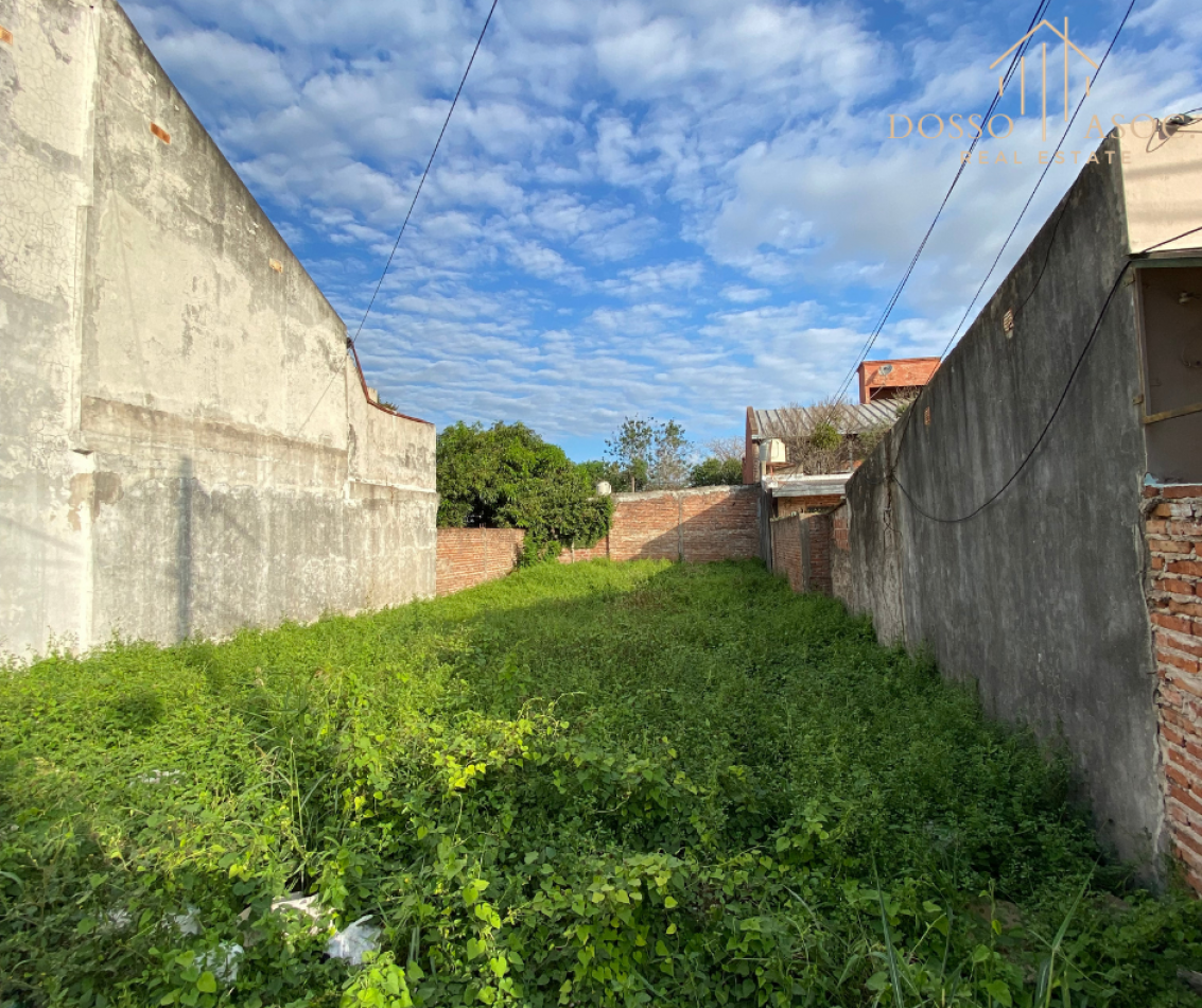 VENDE TERRENO DE 8,50 X 22,50 EN PASAJE DUVIVIER ENTRE CALLE OBLIGADO Y ARTURO ILLIA - RESISTENCIA - CHACO