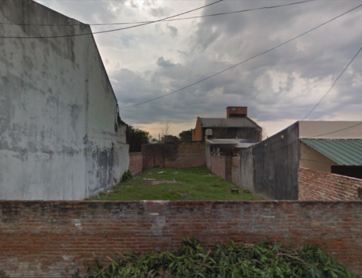 VENDE TERRENO DE 8,50 X 22,50 EN PASAJE DUVIVIER ENTRE CALLE OBLIGADO Y ARTURO ILLIA - RESISTENCIA - CHACO