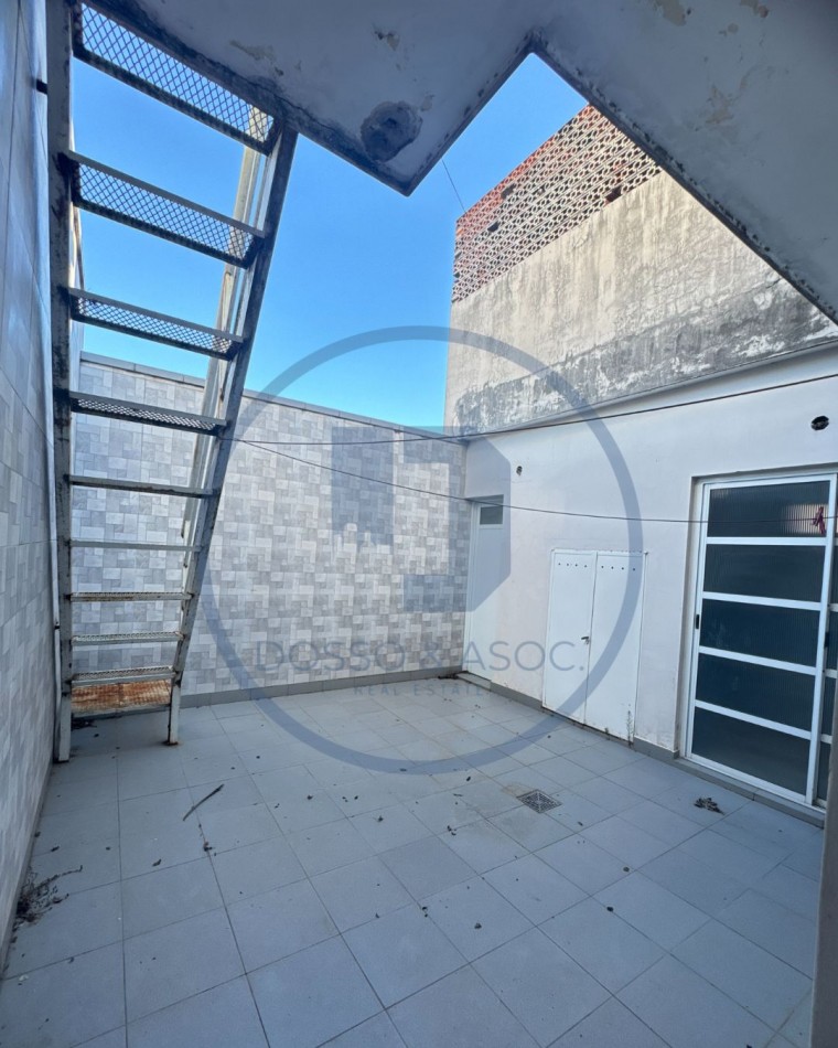 INVERSION CON RENTA + POTENCIAL DE DESARROLLO EN ESQUINA ESTRATEGICA - RESISTENCIA CHACO