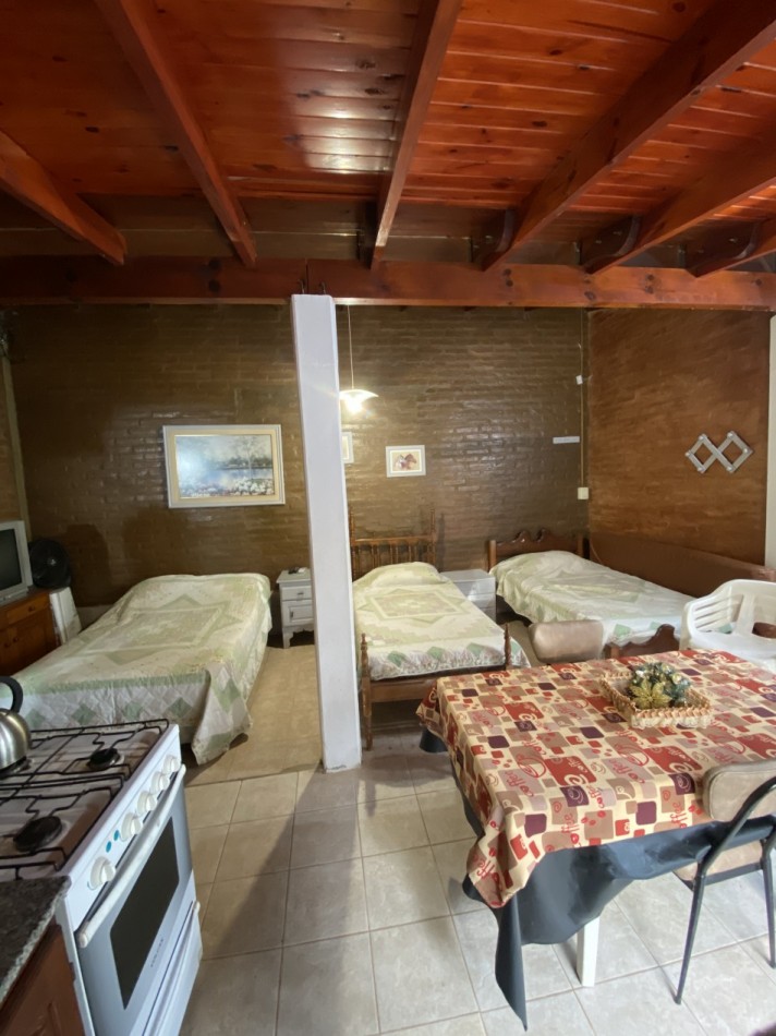 VENDE COMPLEJO DE CABAÑAS EN PASO DE LA PATRIA UBICADO EN UNA ZONA RESIDENCIAL