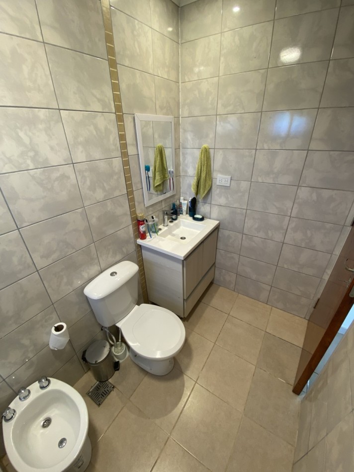 VENDE CASA QUINTA EN BARRIO LOS AROMOS 2, PUERTO TIROL