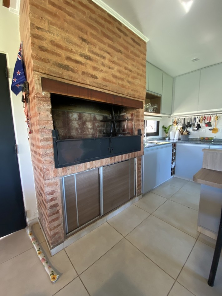 VENDE CASA QUINTA EN BARRIO LOS AROMOS 2, PUERTO TIROL