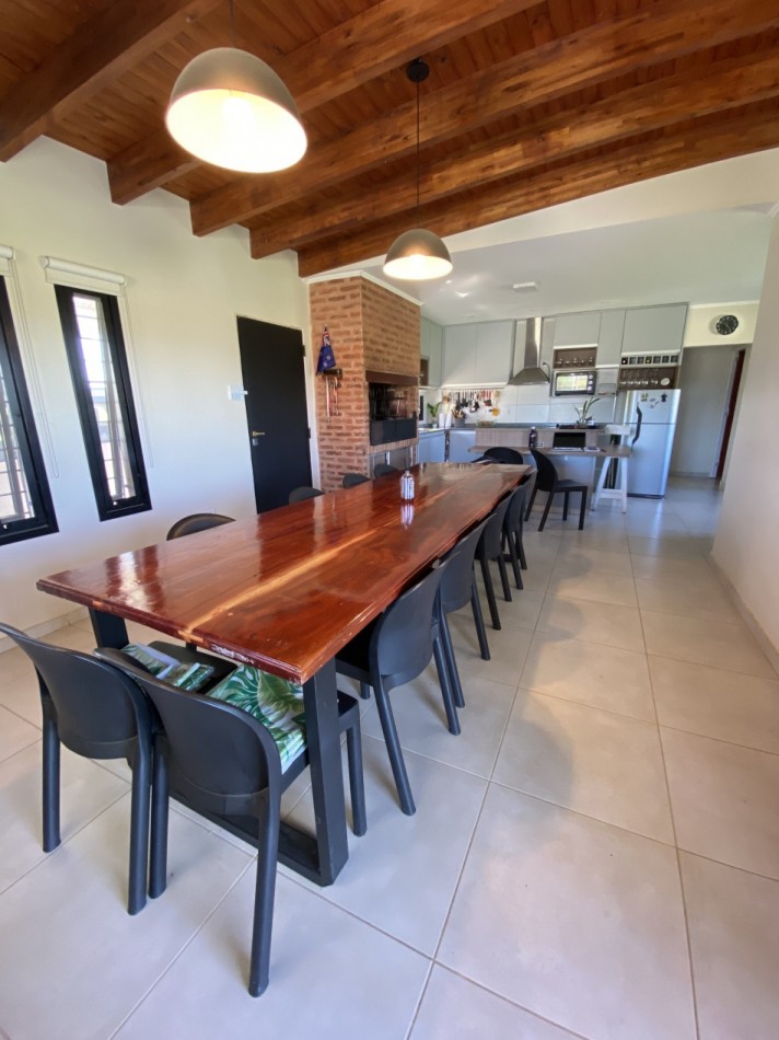 VENDE CASA QUINTA EN BARRIO LOS AROMOS 2, PUERTO TIROL