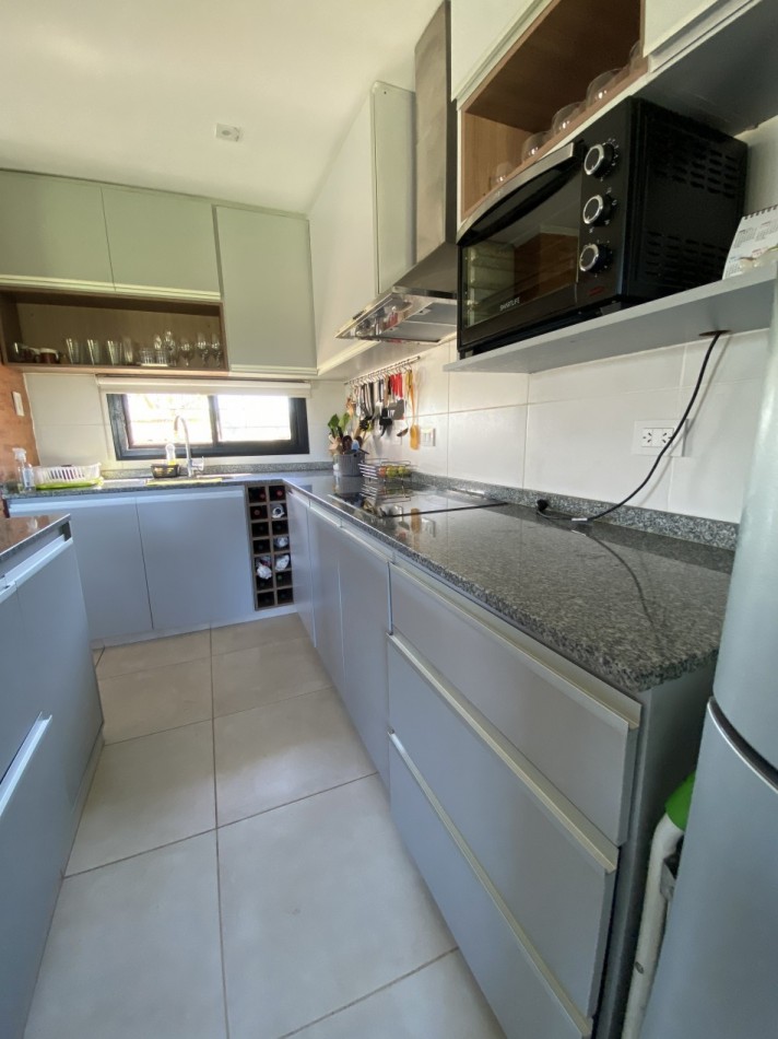 VENDE CASA QUINTA EN BARRIO LOS AROMOS 2, PUERTO TIROL