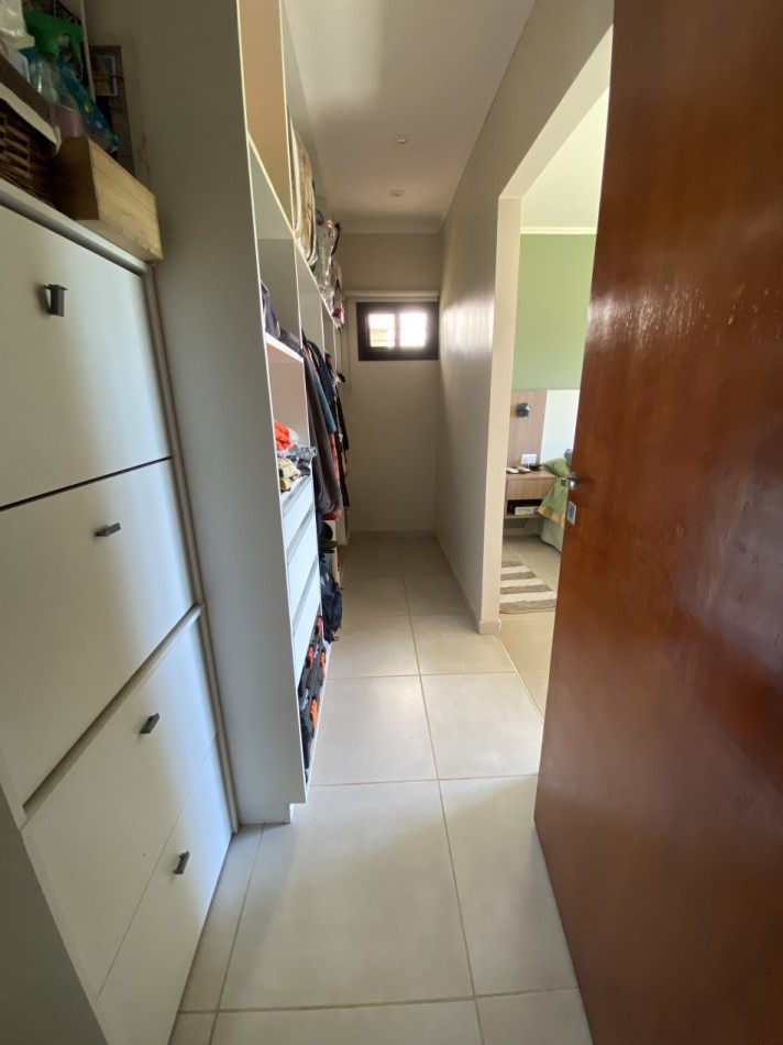 VENDE CASA QUINTA EN BARRIO LOS AROMOS 2, PUERTO TIROL