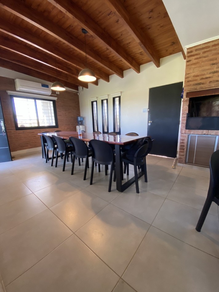 VENDE CASA QUINTA EN BARRIO LOS AROMOS 2, PUERTO TIROL