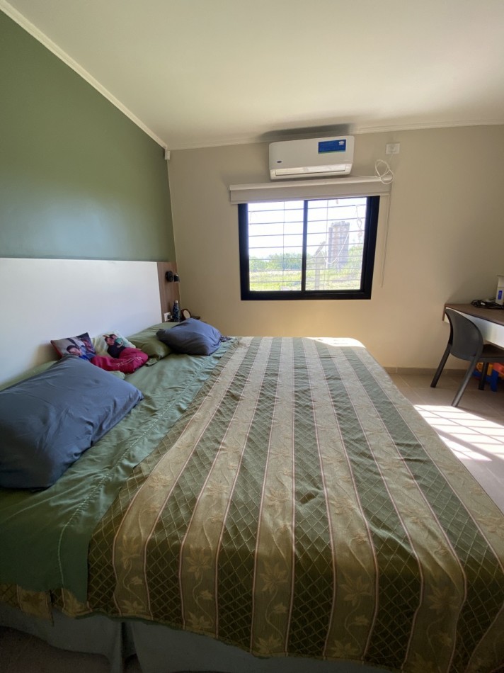 VENDE CASA QUINTA EN BARRIO LOS AROMOS 2, PUERTO TIROL