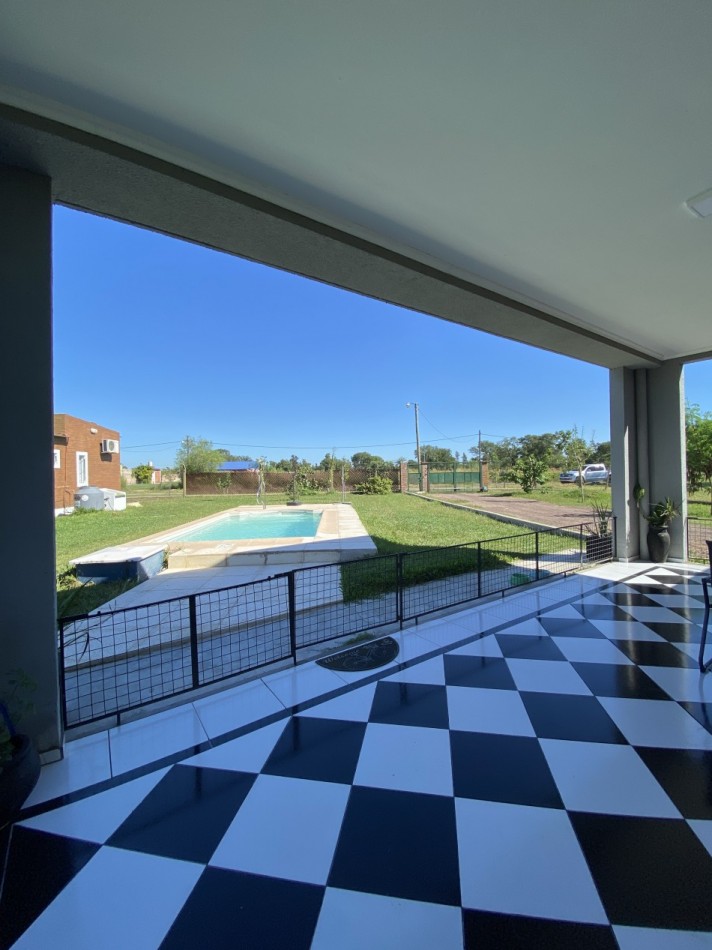 VENDE CASA QUINTA EN BARRIO LOS AROMOS 2, PUERTO TIROL