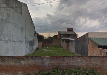 VENDE TERRENO DE 8,50 X 22,50 EN PASAJE DUVIVIER ENTRE CALLE OBLIGADO Y ARTURO ILLIA - RESISTENCIA - CHACO